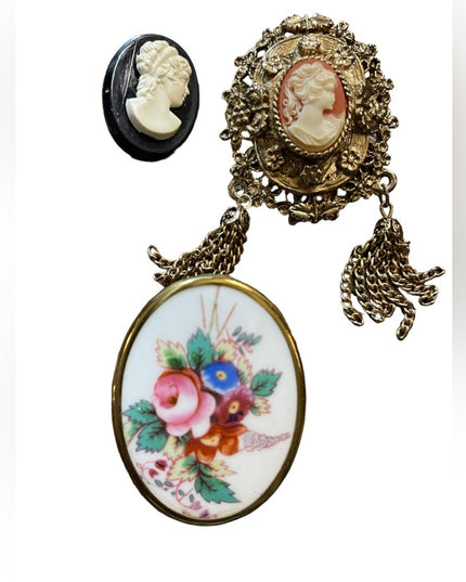Lot of VINTAGE Fancy Cameos brooches Gold finish resin ceramic
