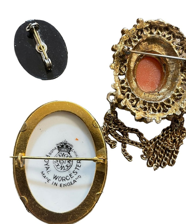 Lot of VINTAGE Fancy Cameos brooches Gold finish resin ceramic