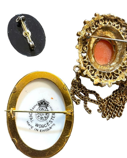 Lot of VINTAGE Fancy Cameos brooches Gold finish resin ceramic