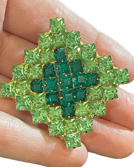 Vintage Geeen apple crystal square brooch gold finish