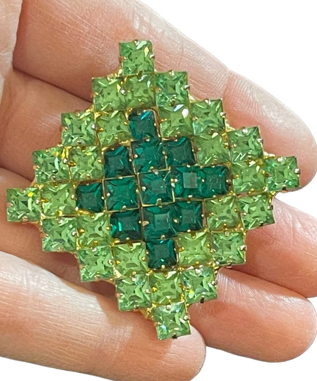 Vintage Geeen apple crystal square brooch gold finish