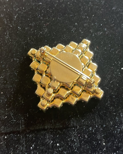 Vintage Geeen apple crystal square brooch gold finish