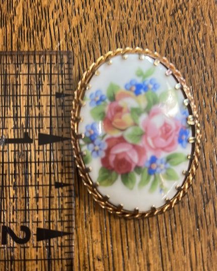 Vintage Ceramic flowers Limoges France transfer cameo brooch Lovely! gold finish