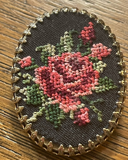 Vintage lovely needlepoint Roses had made gold finish cameo brooch