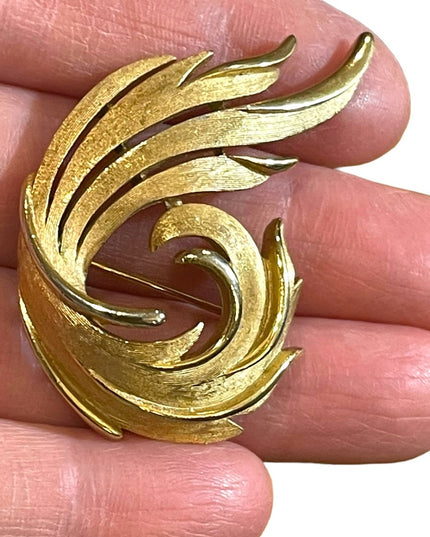 Vintage Brushed gold TRIFARI Fancy leaf brooch