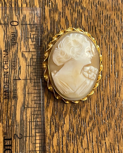 Lovely 14k Gold filled GF sardonyx Carved stone fancy lady cameo brooch
