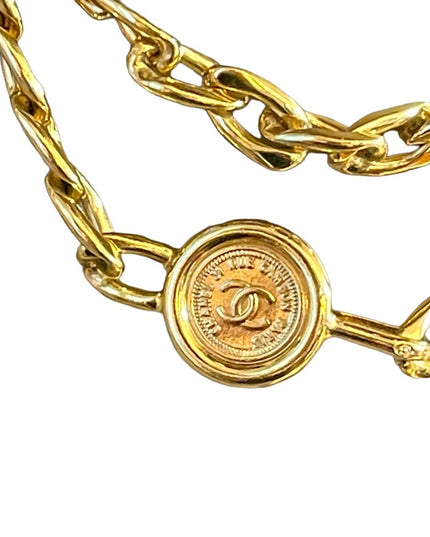 Vintage 1993 (93A) Chanel Authentic Gold finish chain belt