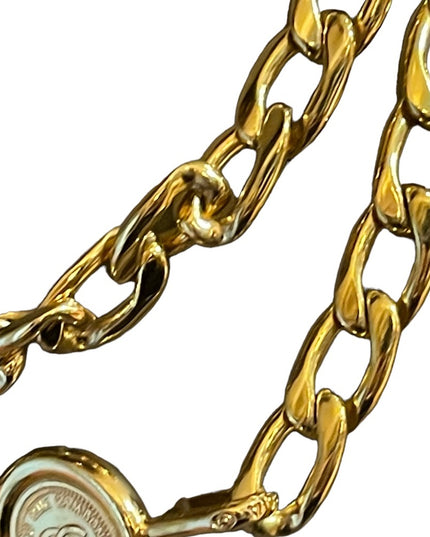 Vintage 1993 (93A) Chanel Authentic Gold finish chain belt