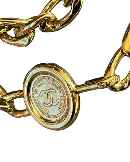 Vintage 1993 (93A) Chanel Authentic Gold finish chain belt