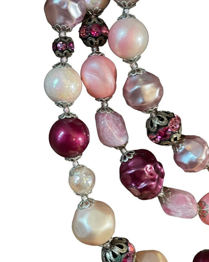 Stunning 1950s pink crystal glass resin rhinestone party 3 strand necklace