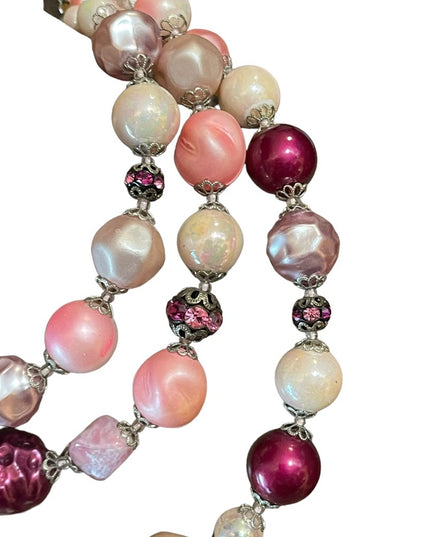 Stunning 1950s pink crystal glass resin rhinestone party 3 strand necklace