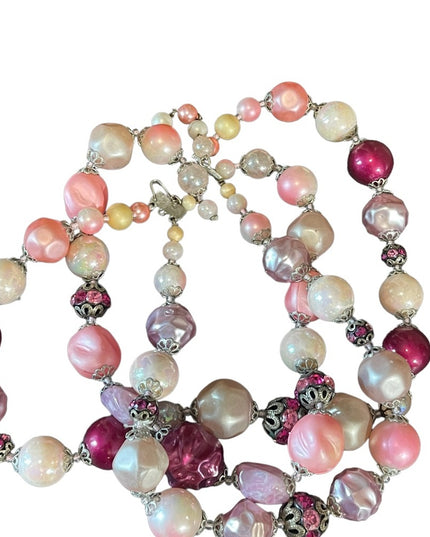 Stunning 1950s pink crystal glass resin rhinestone party 3 strand necklace