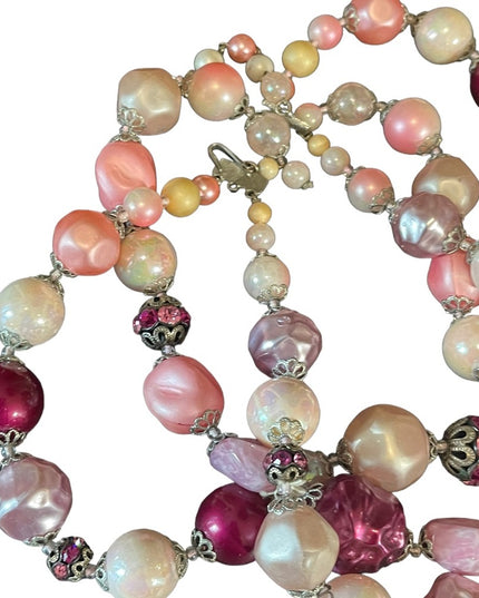 Stunning 1950s pink crystal glass resin rhinestone party 3 strand necklace