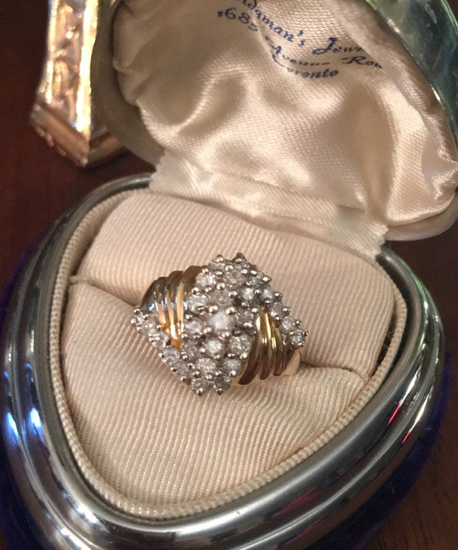 - 14k Gold 1 TCW Diamond cluster ring w/Appraisal