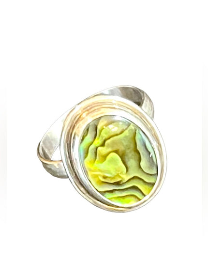 Stunning sterling silver 925 encased Abalone oval ring