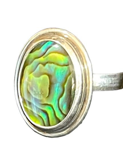 Stunning sterling silver 925 encased Abalone oval ring