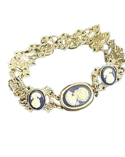 Vintage resin Cameo pairing brooch & bracelet silver finish