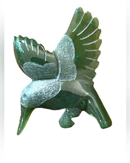 Vintage Hand Carved Jade Humming Bird brooch 💗