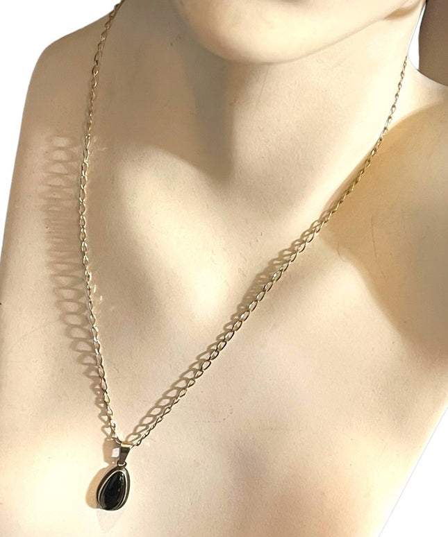 Sterling silver 925 Black onyx pendant necklace 20”