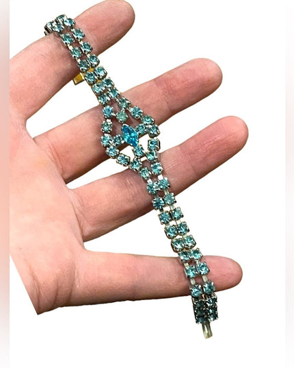 Vintage topaz blue crystal fancy bracelet 1960s silver finish