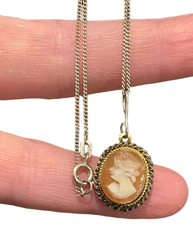 Vintage 835 silver Shell Cameo pendant necklace