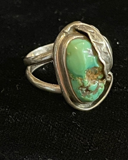 Vintage 1970s Navajo Native American Turquois handmade ring Southwestern