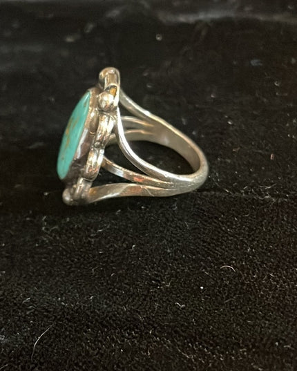 Vintage 1950s Navajo Native American Turquois fancy Ring Handmade Southwestern