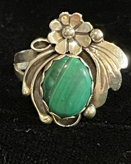 VINTAGE NAVAJO NATIVE AMERICAN HAND MADE MALACHITE STERLING RING SZ6 Angela