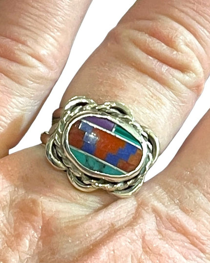 Vintage 1950s Zuni stone Inlay Native American Southwestern Ring rope design