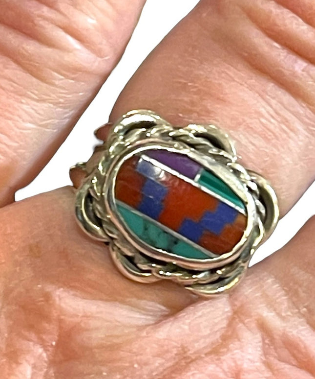 Vintage 1950s Zuni stone Inlay Native American Southwestern Ring rope design