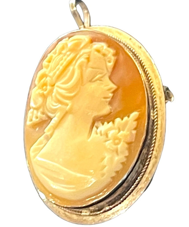 Vintage 925 Sterling silver Italy Hand Carved Shell Cameo brooch pendant