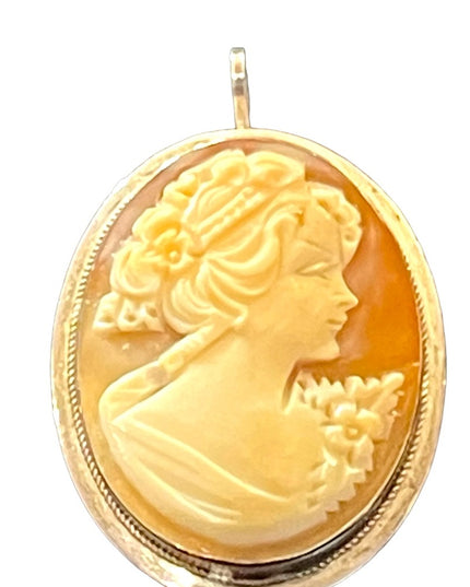 Vintage 925 Sterling silver Italy Hand Carved Shell Cameo brooch pendant