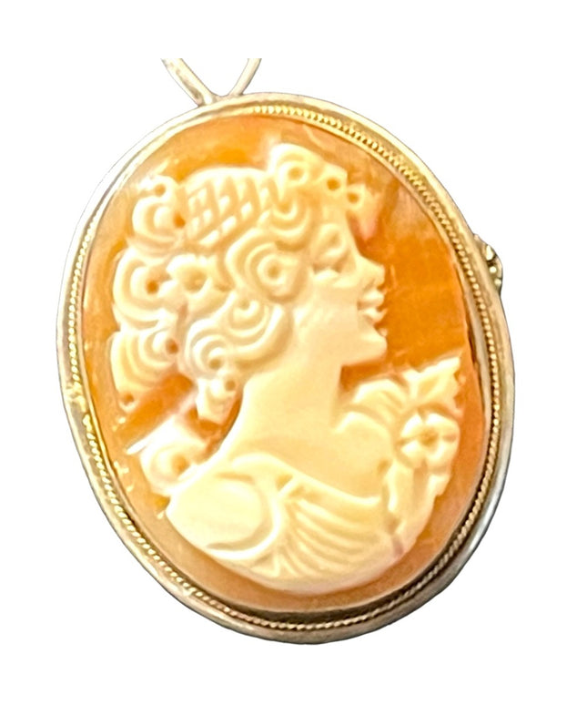 Vintage sterling silver Italy Carved Shell Cameo brooch pendant