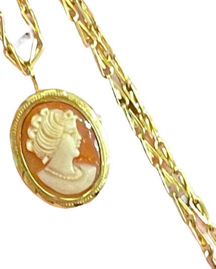 Vintage 12k gold filled Shell Cameo on gold chain necklace