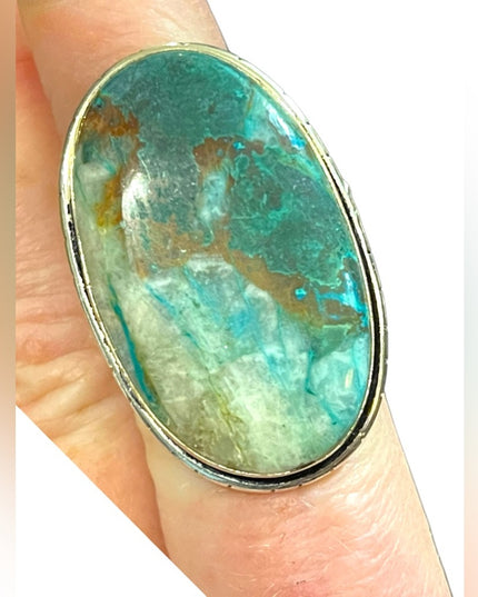 Lovely Large Tibetan Turquoise Oval Chunky heavy sterling silver 925 ring