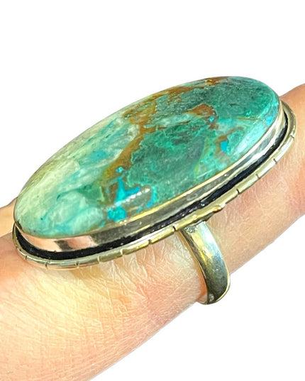 Lovely Large Tibetan Turquoise Oval Chunky heavy sterling silver 925 ring