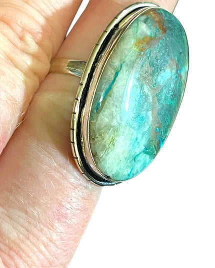 Lovely Large Tibetan Turquoise Oval Chunky heavy sterling silver 925 ring