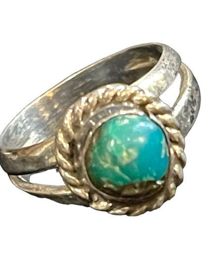 Vintage Handmade Native Southwestern Old Pawn Turquoise Sterling silver ring
