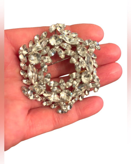 Lovely Large 1950s Stunning SHERMAN clear Crystal brooch silver finish