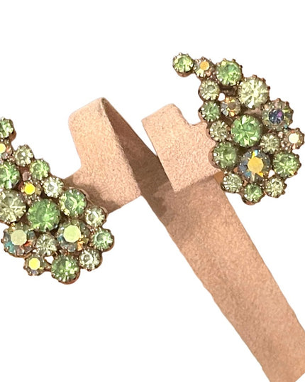 Vintage Uranium Glass? Weiss Unsigned green crystal rhinestone leaf earrings