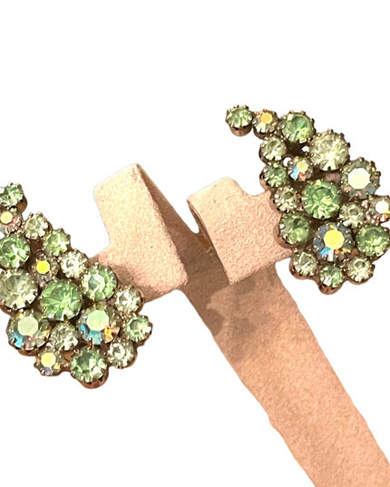 Vintage Uranium Glass? Weiss Unsigned green crystal rhinestone leaf earrings