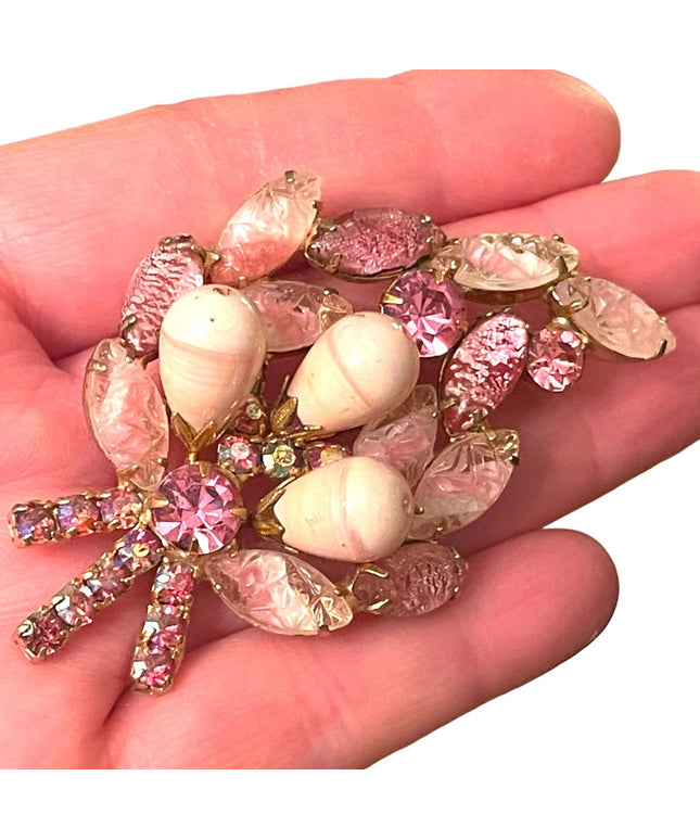 Stunning vintage glass crystal Juliana? Gold finish pink flower leaf brooch