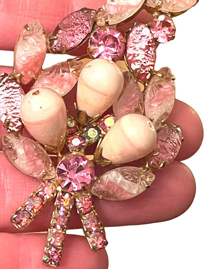 Stunning vintage glass crystal Juliana? Gold finish pink flower leaf brooch