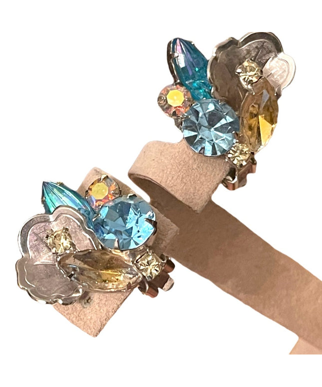 Stunning cintage fancy flower leaf blue crystal silver finish clipmon earrings