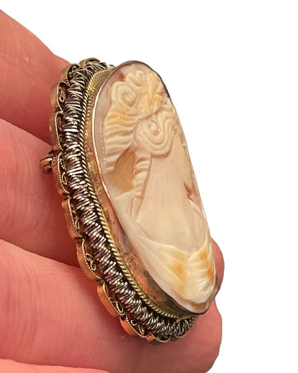 Stunning Large vintage hand carved shell Cameo brooch pendant Gold filled GF