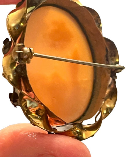 Antique gold filled LG hand carved Shell cameo brooch Rebecca at the well