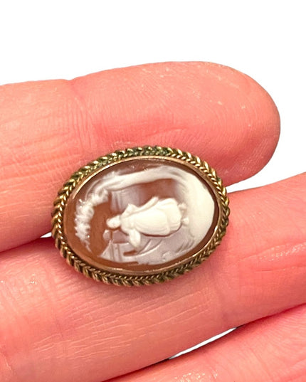 Vintage carved 12k Gold filled screw back CAMEO shell earrings