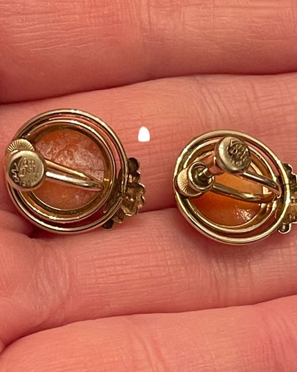 Vintage 1950s Van Dell 12k Gold filled GF Carved shell cameo screw back earrings