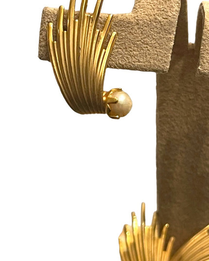 Vintage art deco Fan flair gold finish faux pearl earrings & brooch set