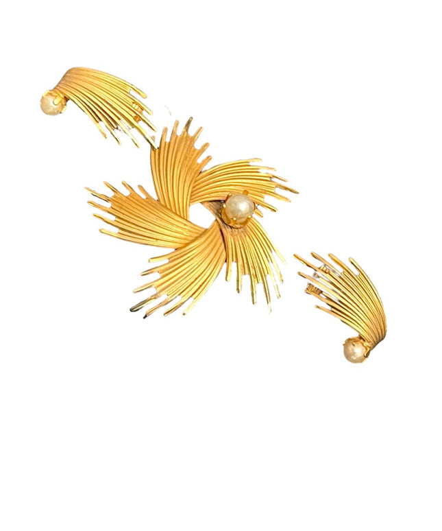 Vintage art deco Fan flair gold finish faux pearl earrings & brooch set